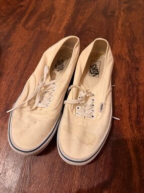 Vans Low-Top Canvas Sneakers in Cream